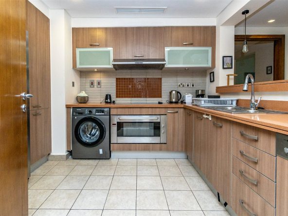 Marina Residences 6 - Palm Jumeirah Apartment for Rent-Prestige Luxury Real Estate